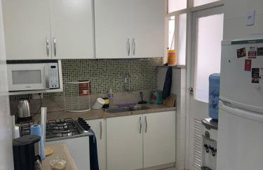 Lindo 3 quartos a 6 minutos da praia de Copacabana - Foto 50