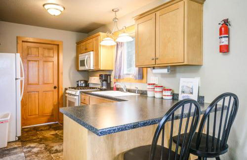 Lakefront Wisconsin Cabin Dock, Walk to Beach! - Foto 7