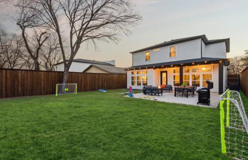 The Longhorn Luxe with Game Room and Fire pit and Karaoke - Foto 36