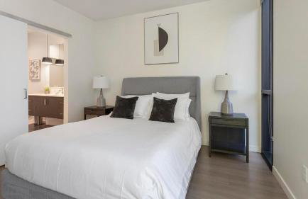 Landing Beautiful 2BD Gym Courtyard - Foto 37