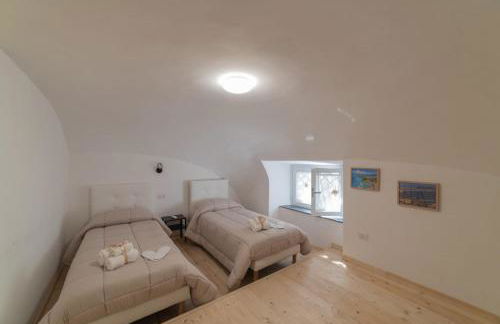 Stone House Michelle - Photo 2