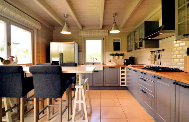 Luxurious Villa with Sauna, Hot Tub, Recreation Room, Large Enclosed Garden - Foto 12