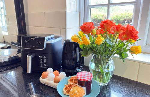 New Forest Cozy 3-Bed Family Cottage, PaultonsPark - Foto 10