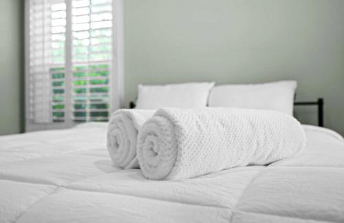 Spacious 5BR LA Villa with Pool Spa & Game Room - Foto 41