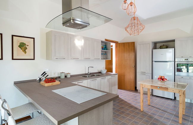 Villa in Trapani With Private Pool & Near Sea - Foto 14