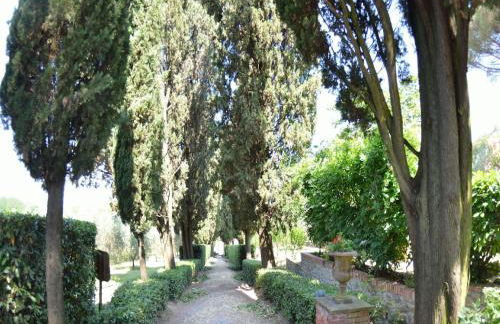 Villa in Uzzano with Private Pool & Garden - Foto 33