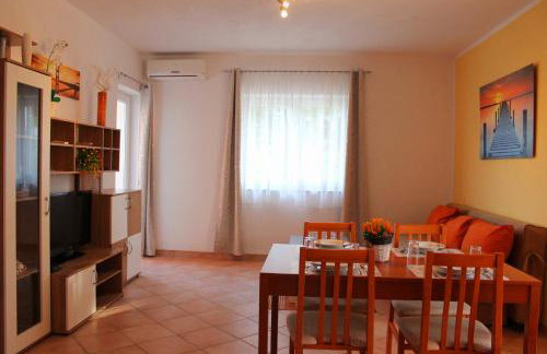 Apartmani Mladenka - Foto 40