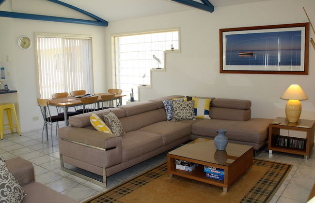 Seafaring at Fingal Bay - Photo 5