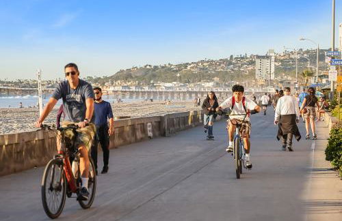 Beautiful Beach Home - Ocean View, AC & Patio - Foto 44