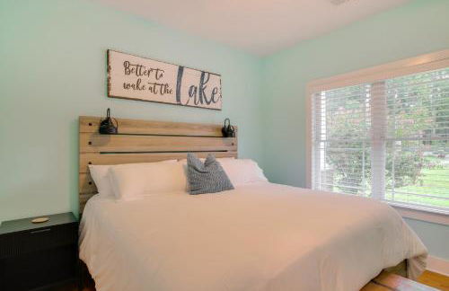 Lakefront Home with Hot Tub and Dock in Cross Hill! - Foto 22