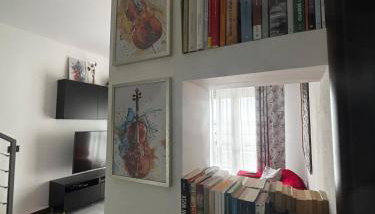 Modern Apartment with Balcony 2 Bedrooms & 2 Bathrooms near Cremona Fair - Foto 2