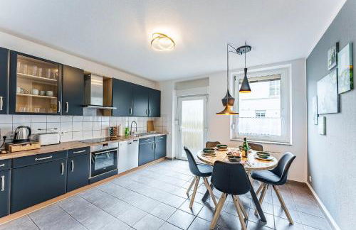 Große Terassen-Wohnung mit Grill, Playstation 5, Billardtisch und Massagesessel - Foto 16