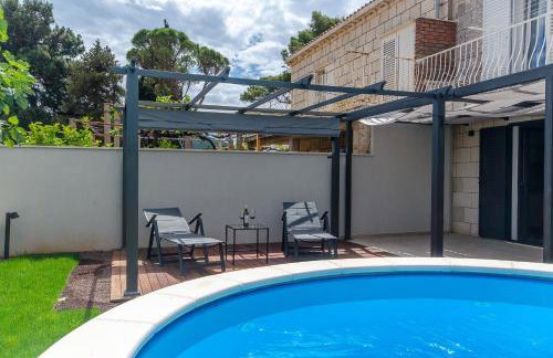 Azure Heaven Apartment w heated pool - Photo 9