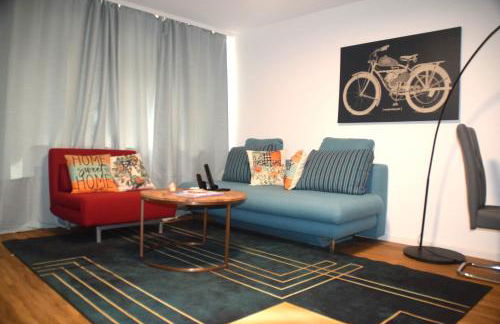 GraceHomes - Garage, Ventilator, Free Coffee, Airport, Messe, Stuttgart, WiFi up to 6 Guests - Foto 1