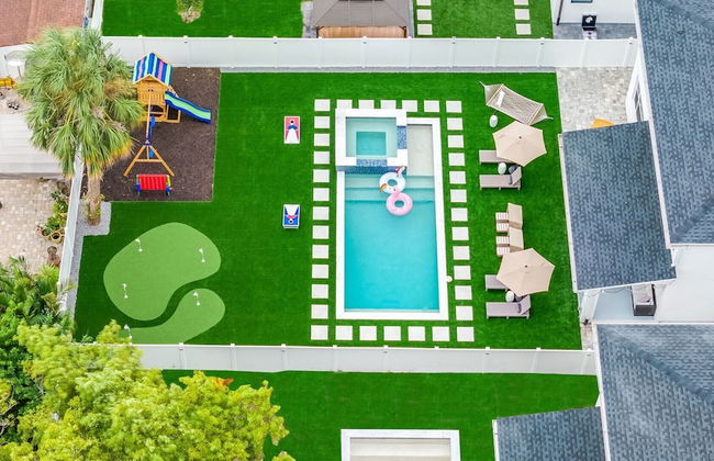 Luxury Home w Heated Pool, Gym, Playground & More! - Foto 49