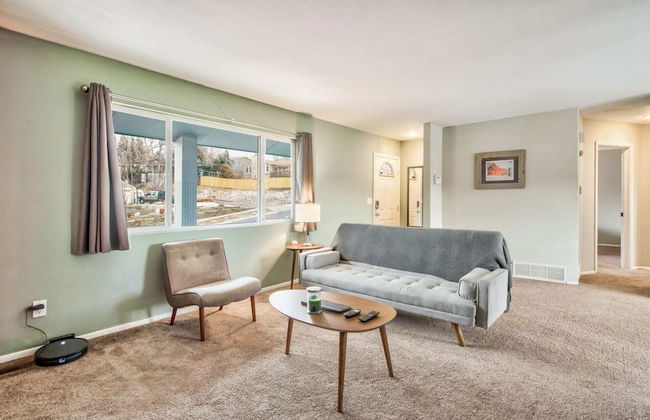 2brclose To Hiking & Garden of Godsbose Surround Sound Pet-friendly - Photo 14