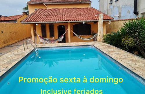 Casa com piscina - Foto 1