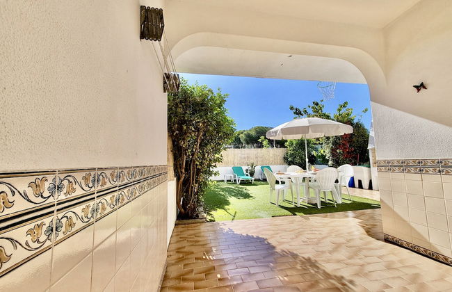 Faro Terrace Villa by Homing - Photo 34