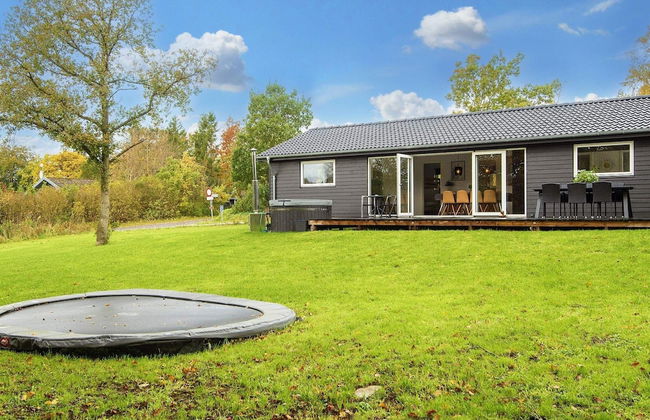 4 Star Holiday Home in Allingabro - Foto 32