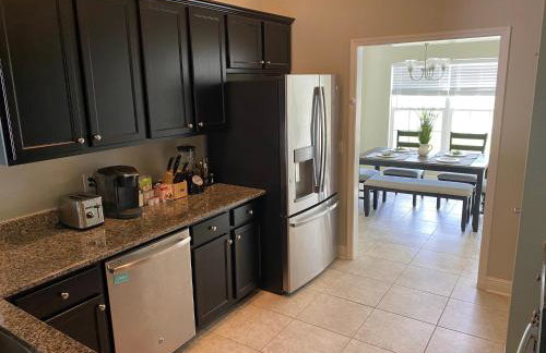 Gone Coastal! Large Heated pool home 30 min from beaches! - Foto 20