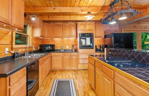 Cabin 3 Miles off I-40-hot tub-firepit-secluded better than a Hotel - Photo 34