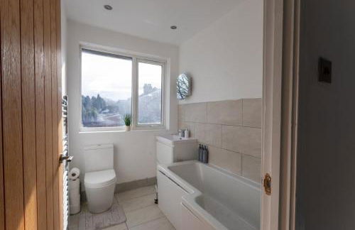 Brand New 5 Bed Home With Snooker Table, Wolverhampton - Foto 12