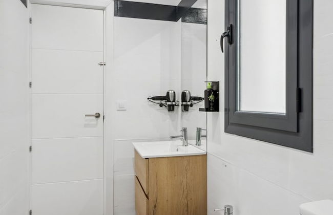 Limehome Madrid Calle de la Paloma - Photo 52