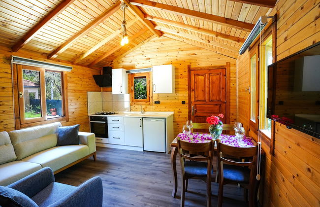 Nora Villa Bungalows - Photo 4