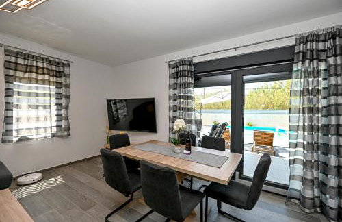 Holiday house Sara with heated pool - Photo 27