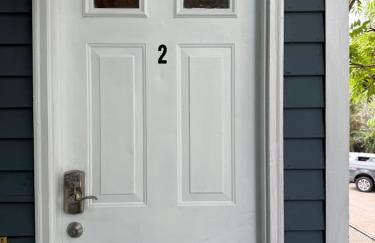 Beautiful 2-Bedroom, 2-Bath Townhouse - Photo 9