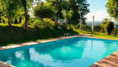 Chalé Confortável e Completo com piscina - Photo 2