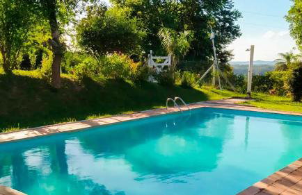 Chalé Confortável e Completo com piscina - Photo 2