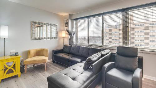 6 Mi to Downtown Cleveland: Lakeview Condo! - Foto 2