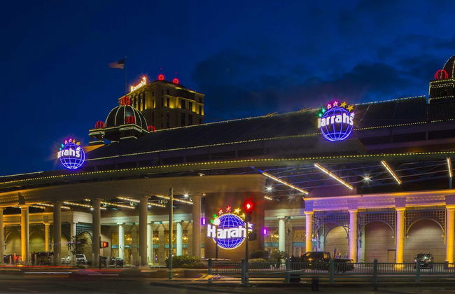 Vibrant Uptown Condos - Foto 41