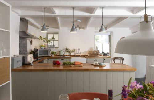 Piskey Cottage, Mousehole - Close to Harbourside - Free WiFi - Free Parking - Photo 11