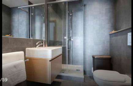 Modern Apartment for Family and Group of Friends - Photo 16