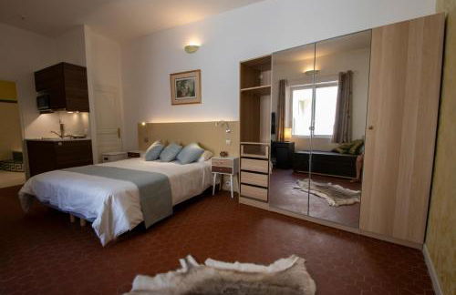 A L'OMBRE DU PALAIS - Foto 43