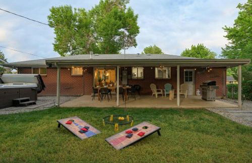 Huge Hot Tub, Theater Room, Family Friendly Oasis - Foto 28