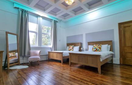 Ashton Mansion, Sleeps 20, Free Parking - Foto 9