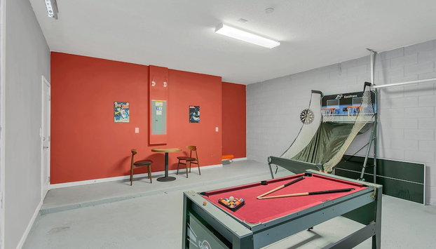 Resort Home w Pool Games BBQ - Near Disney - Foto 3, Habitación