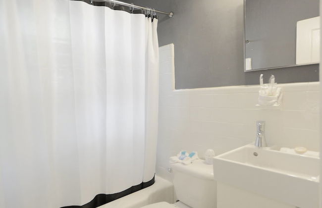 Hallandale Beach Apartments - Foto 12