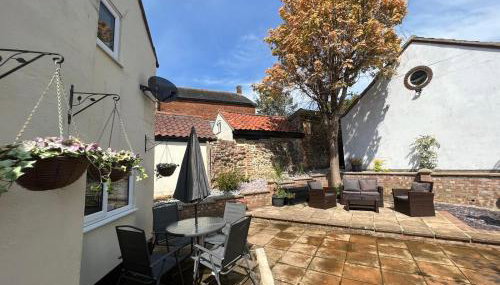 4 Bedroom townhouse on one of the oldest streets - Foto 2