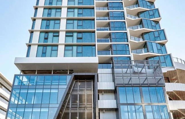 2BR Food Drink Hub Pool 2 Cars Gym Rooftop - Foto 21