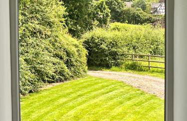 THE HAYLOFT CHESHIRE - Photo 18