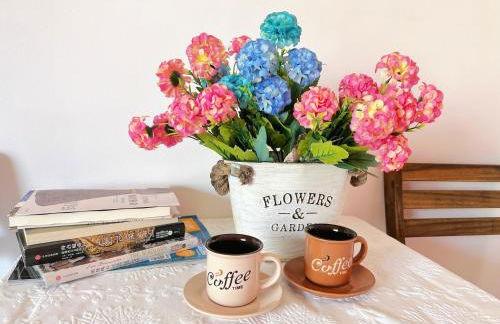 Cozy fairytal garden apartment, Family Friendly, Free parking, 15 Min to Airport - Foto 51