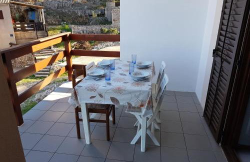 Apartments by the sea Cove Koromasna, Zirje - 15166 - Foto 6