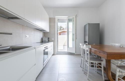 Sandy Retreat, Beachside Apartment with Terrace - Foto 14