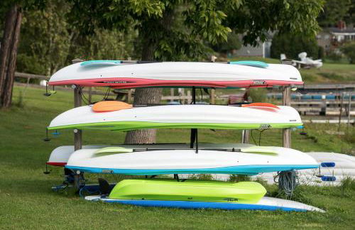 Swim, Boat and Explore! Lake Champlain Retreat! - Foto 39