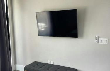 Modern 2-Home Private Oasis w Pool Hot Tub in DT - Foto 16