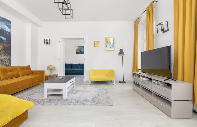 Yellow Apartment in Bytom by Renters - Foto 4